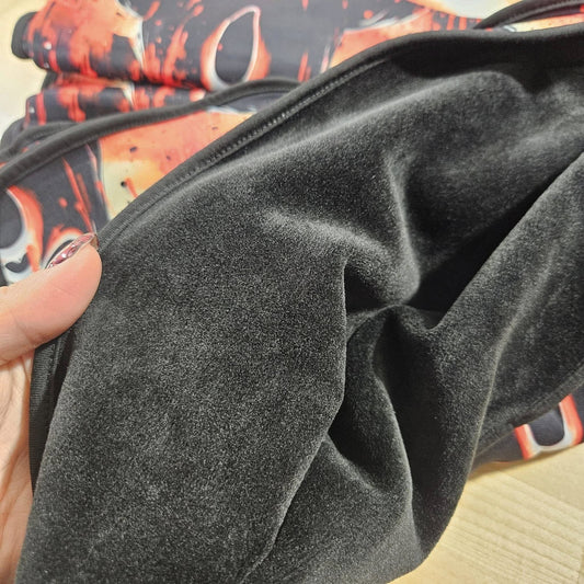TX FB-SEQUIN THROW BLANKET RUN-SOFT CLOSE 8/9-HARD CLOSE 8/11